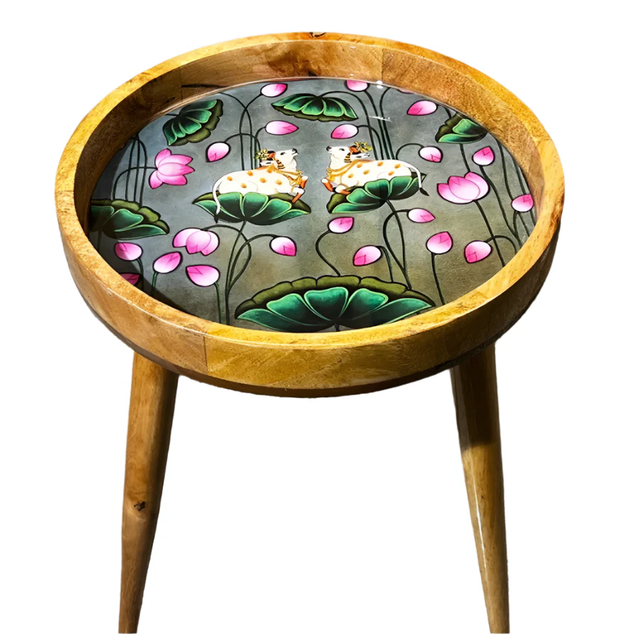 Lotus Meadow Stool